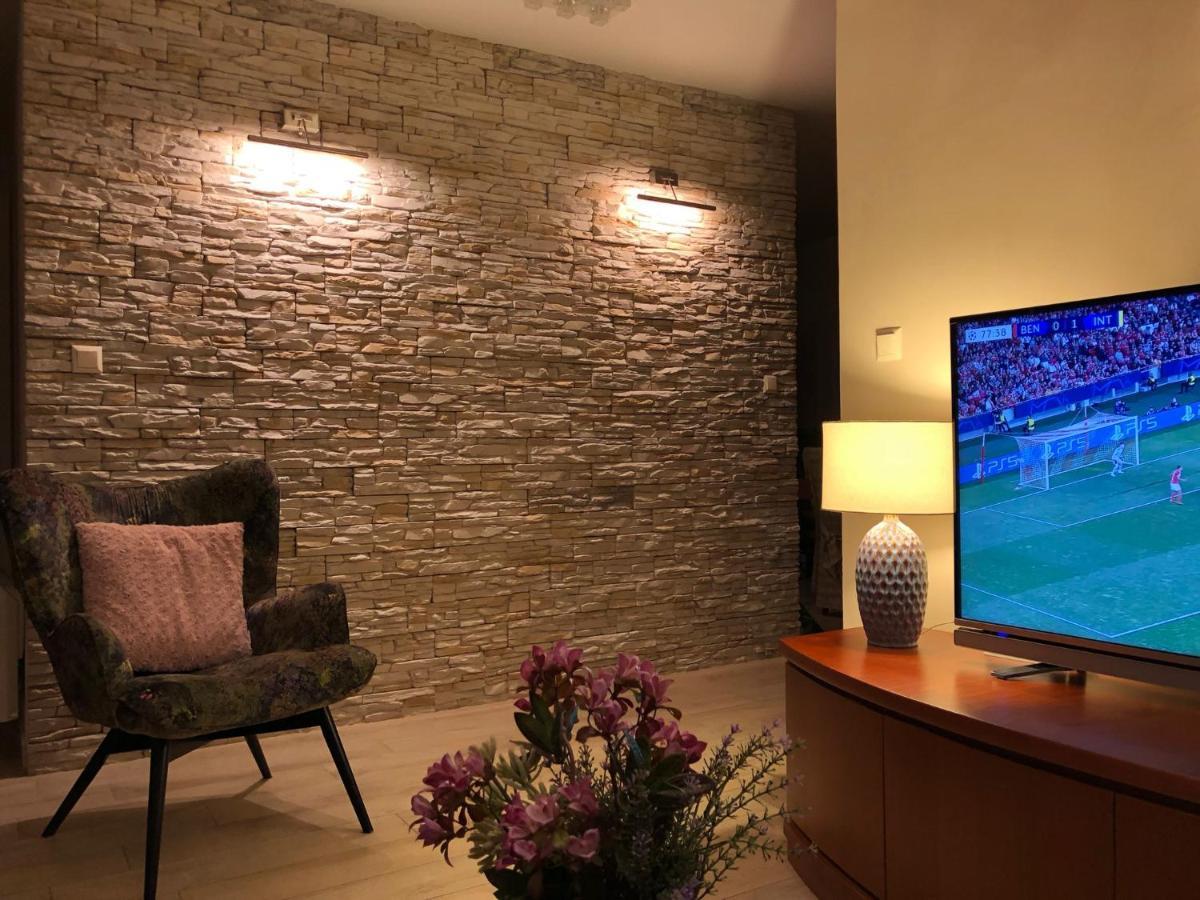 Sunset Apartment With A Private Yard At Medulin Riviera Екстериор снимка
